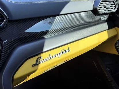 2024 Lamborghini Urus S - Image 16 of 20