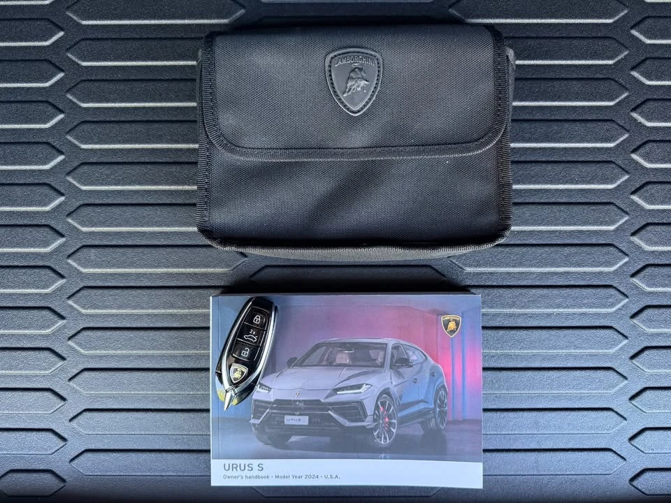 2024 Lamborghini Urus S - Image 17 of 18