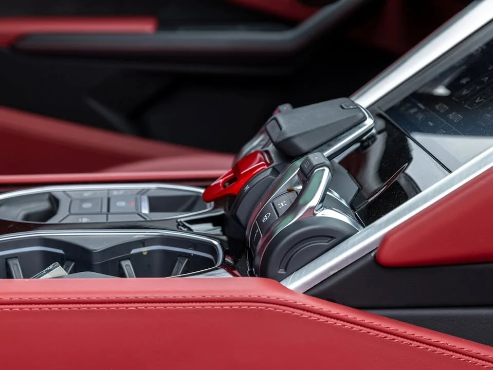 2024 Lamborghini Urus S - Image 12 of 20