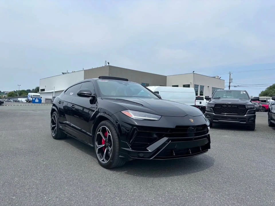 2024 Lamborghini Urus S - Image 2 of 14