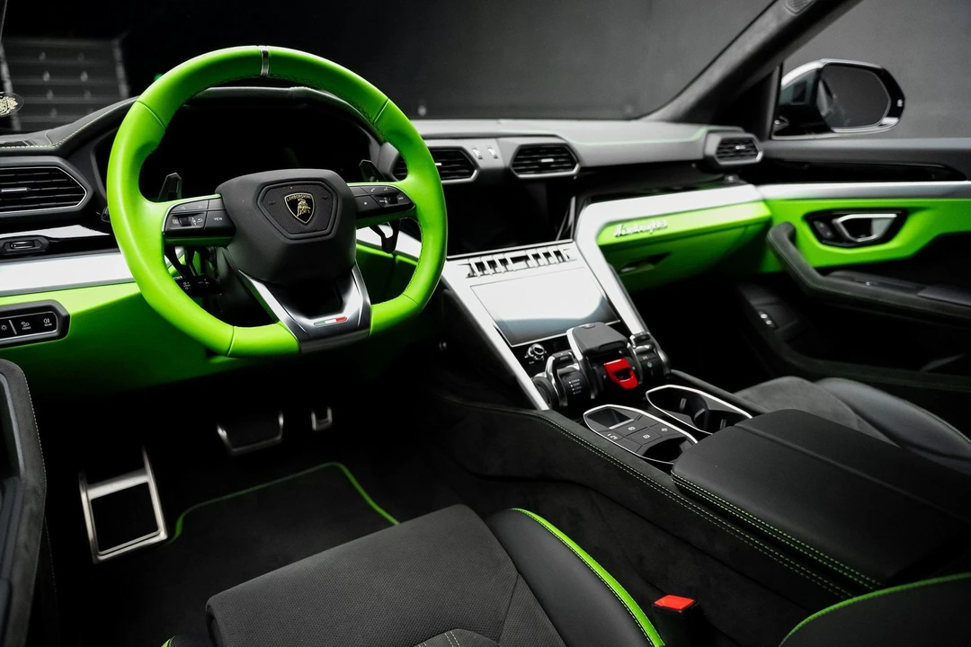 2024 Lamborghini Urus S - Image 2 of 21