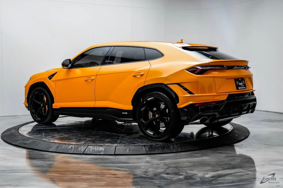 2024 Lamborghini Urus S - Image 8 of 12