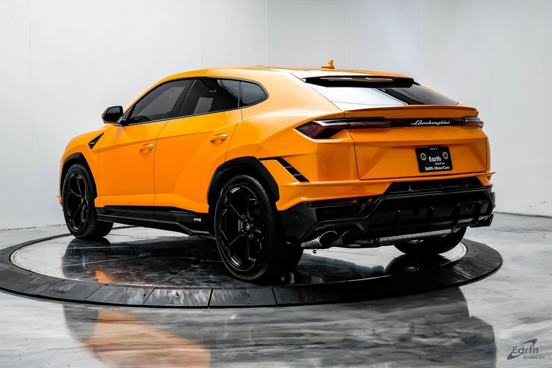 2024 Lamborghini Urus S - Image 9 of 12