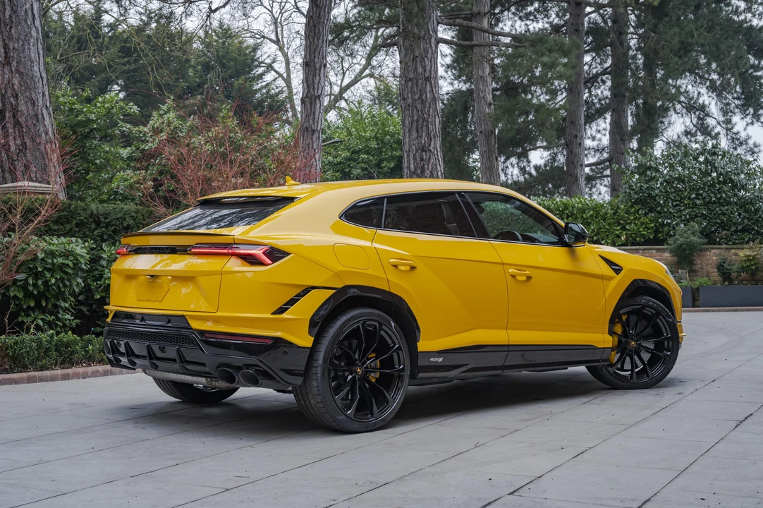2024 Lamborghini Urus S - Image 13 of 31
