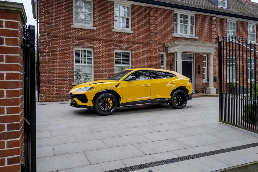 2024 Lamborghini Urus S - Image 16 of 31