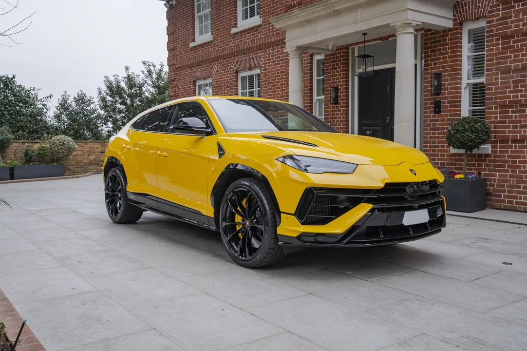 2024 Lamborghini Urus S - Image 11 of 31