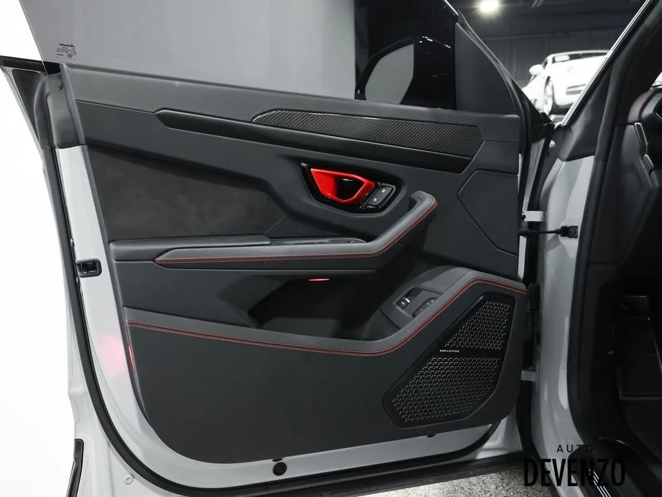 2024 Lamborghini Urus S - Image 10 of 18