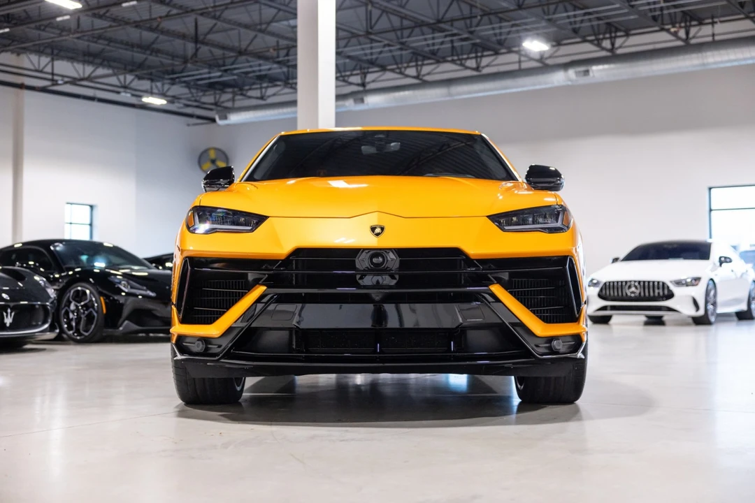 2024 Lamborghini Urus S - Image 2 of 31