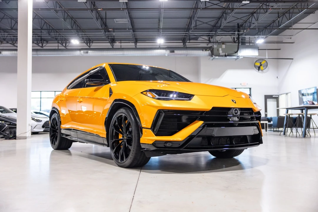 2024 Lamborghini Urus S - Image 3 of 31