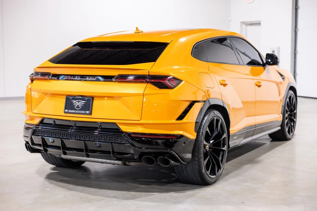 2024 Lamborghini Urus S - Image 9 of 31