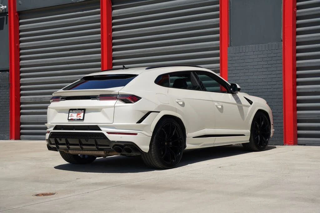 2024 Lamborghini Urus S - Image 9 of 31
