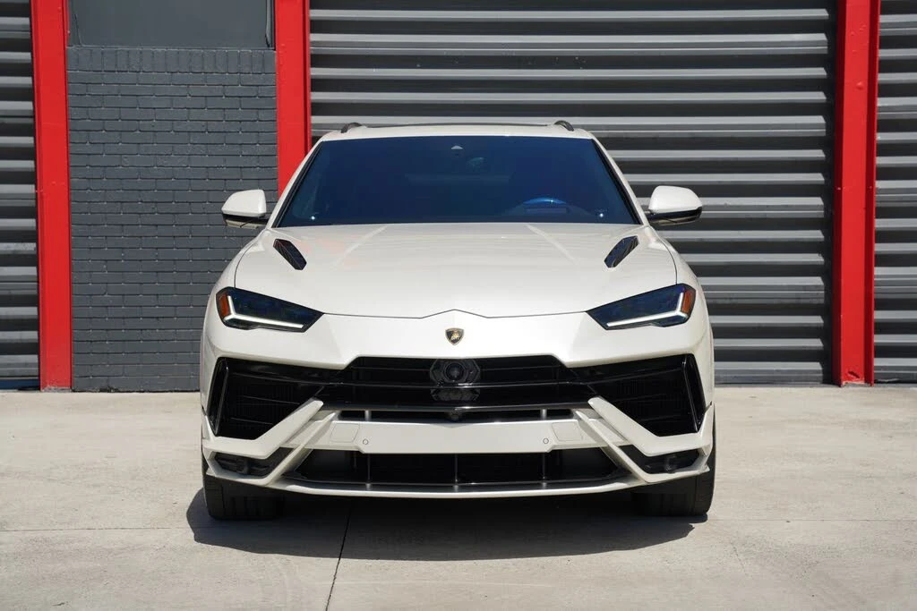 2024 Lamborghini Urus S - Image 2 of 31