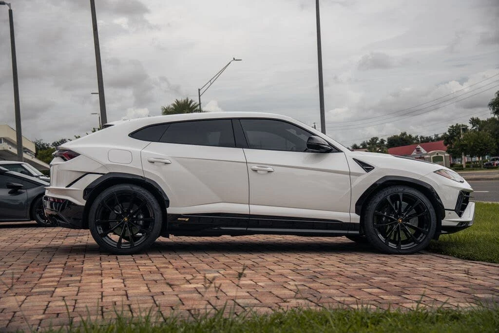 2024 Lamborghini Urus S - Image 7 of 31