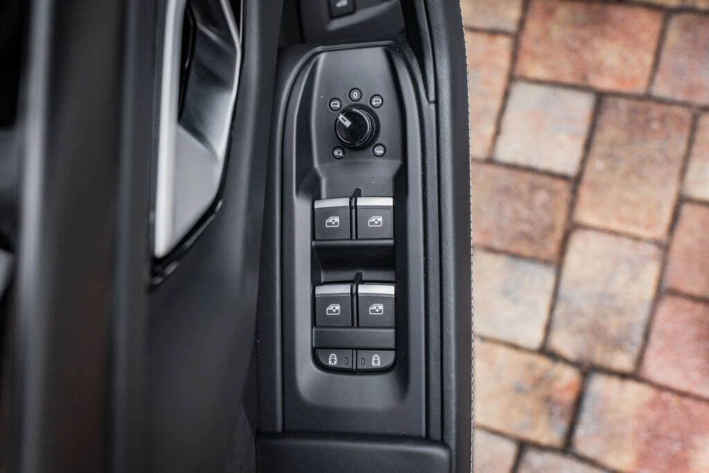 2024 Lamborghini Urus S - Image 19 of 31