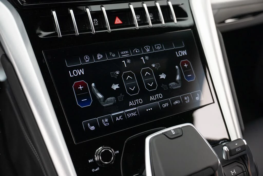 2024 Lamborghini Urus S - Image 13 of 28