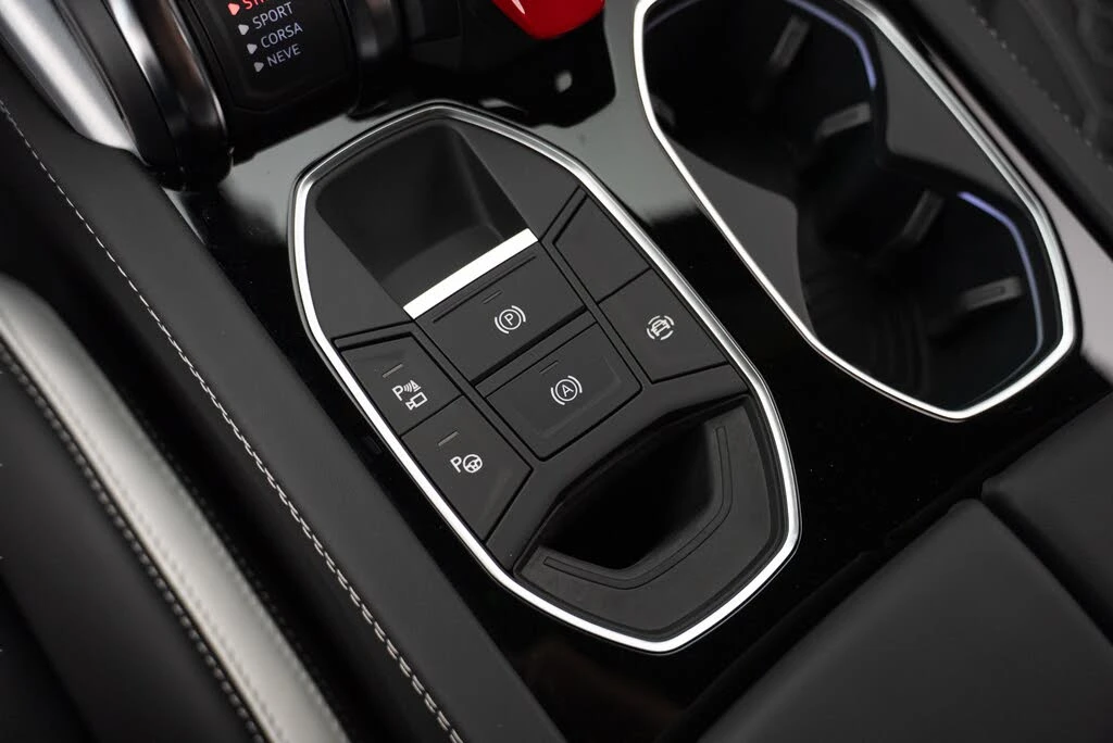 2024 Lamborghini Urus S - Image 15 of 28