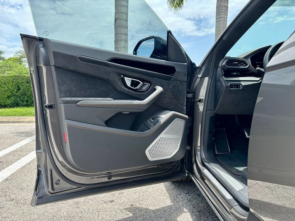 2024 Lamborghini Urus S - Image 17 of 31