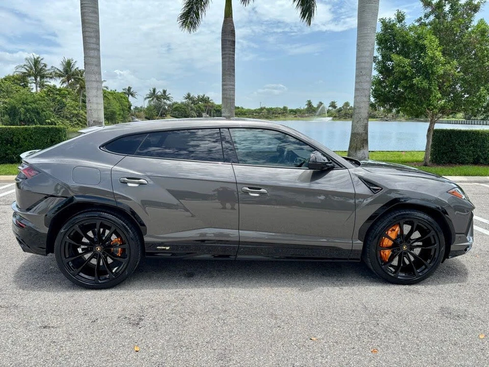 2024 Lamborghini Urus S - Image 5 of 31