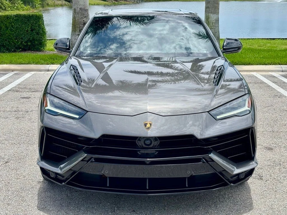 2024 Lamborghini Urus S - Image 2 of 31