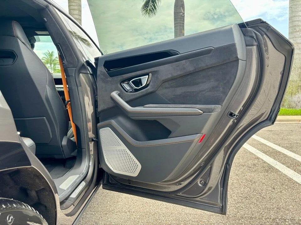 2024 Lamborghini Urus S - Image 27 of 31