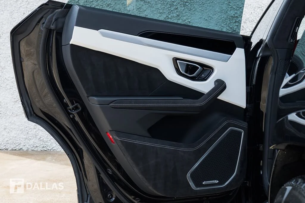 2024 Lamborghini Urus S - Image 28 of 31