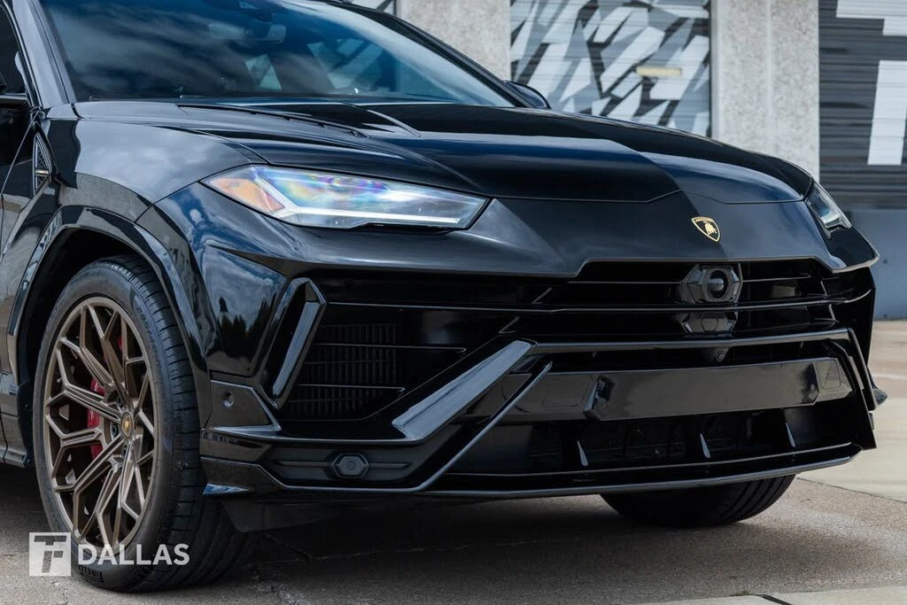 2024 Lamborghini Urus S - Image 2 of 31