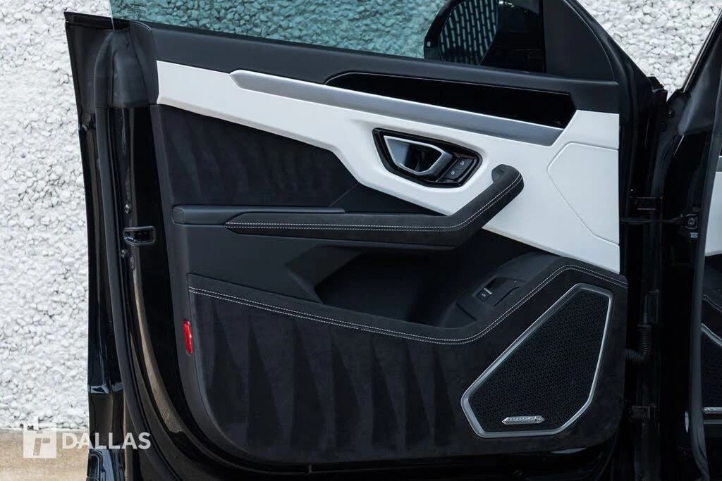 2024 Lamborghini Urus S - Image 19 of 31