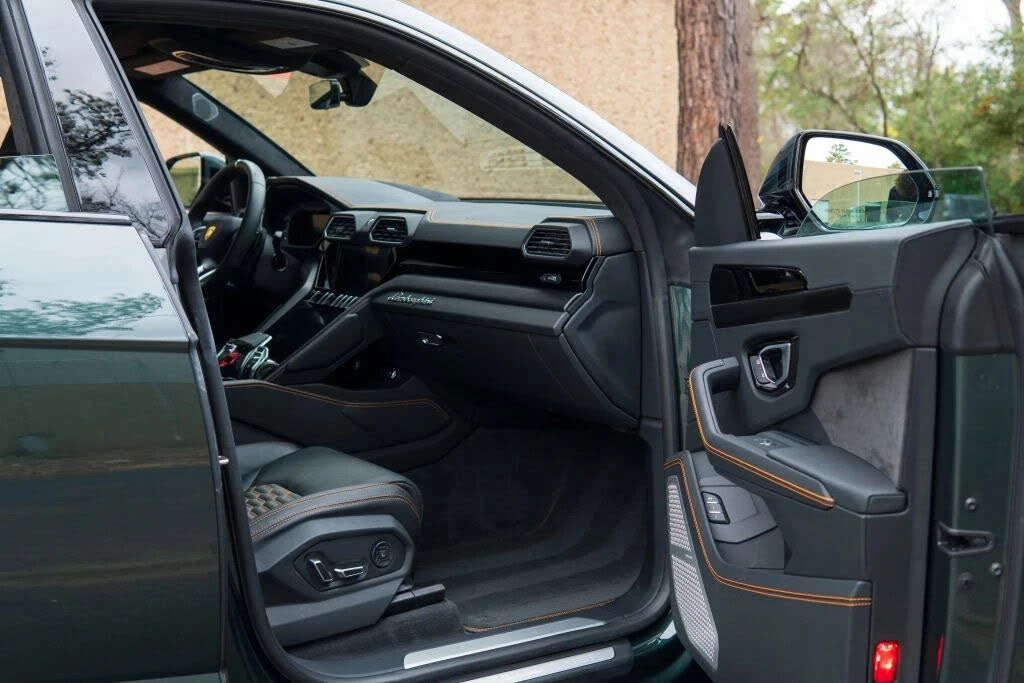 2024 Lamborghini Urus S - Image 28 of 31