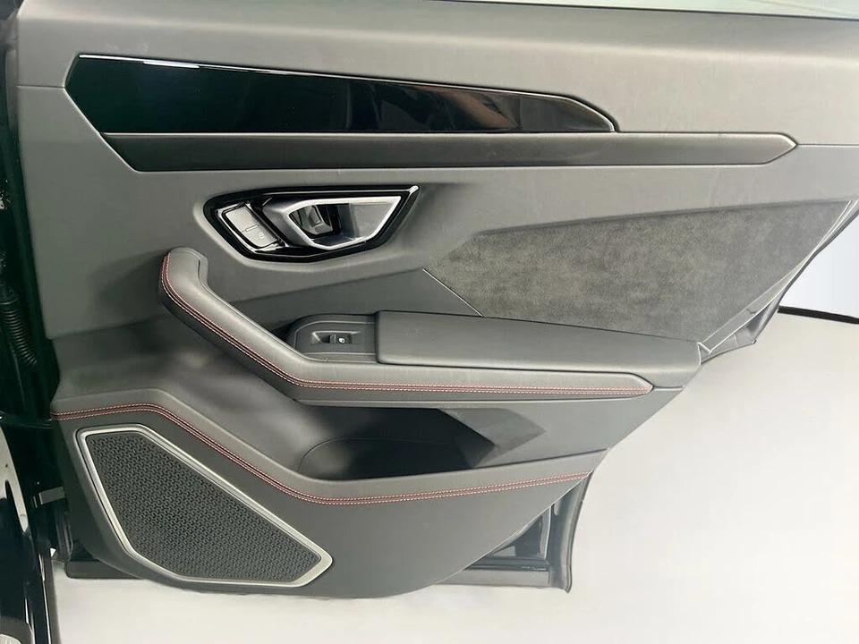 2024 Lamborghini Urus S - Image 26 of 31
