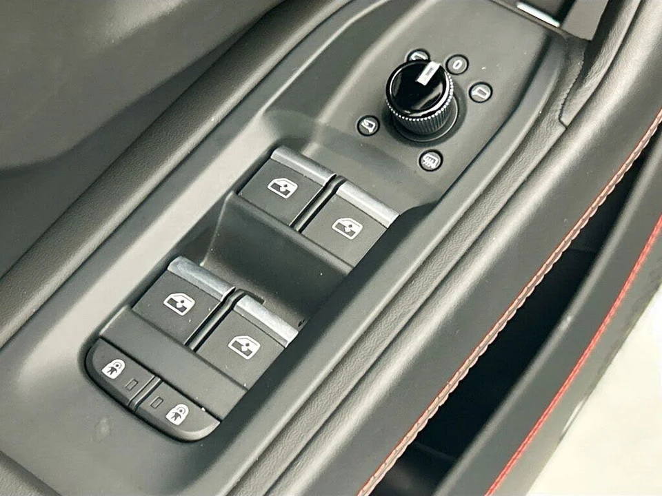 2024 Lamborghini Urus S - Image 22 of 31