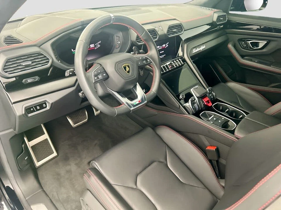 2024 Lamborghini Urus S - Image 9 of 31