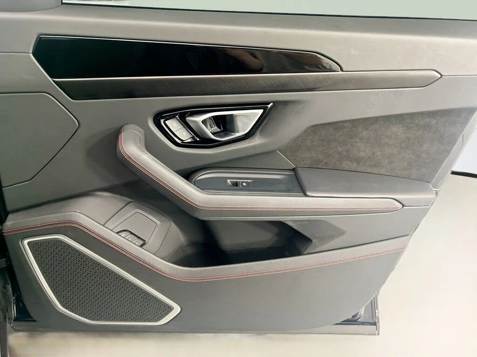 2024 Lamborghini Urus S - Image 24 of 31