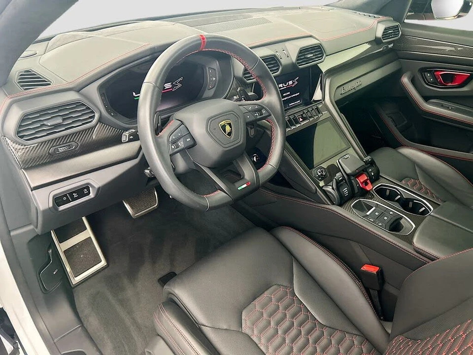 2024 Lamborghini Urus S - Image 9 of 31