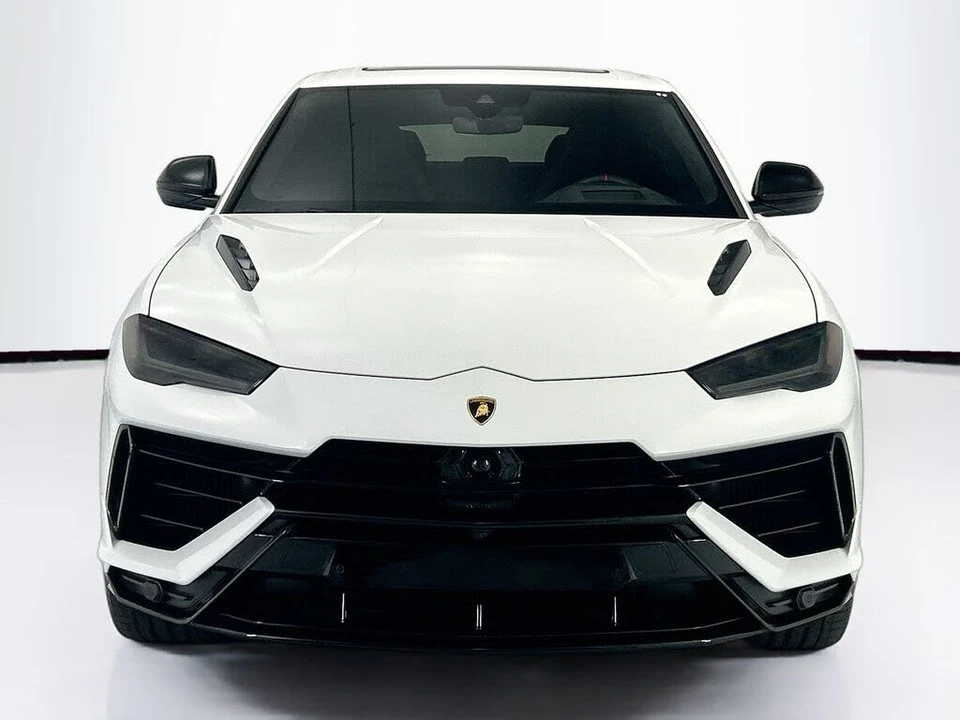 2024 Lamborghini Urus S - Image 2 of 31