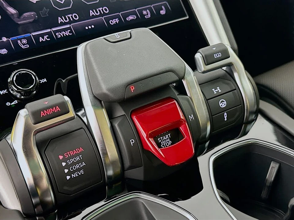 2024 Lamborghini Urus S - Image 28 of 31