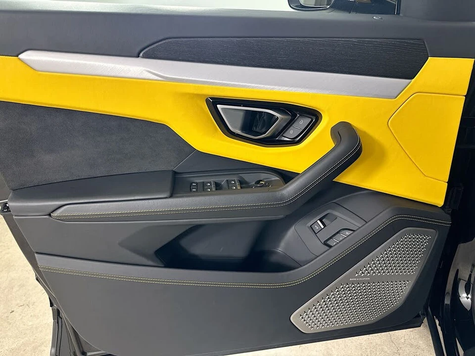 2024 Lamborghini Urus S - Image 17 of 31