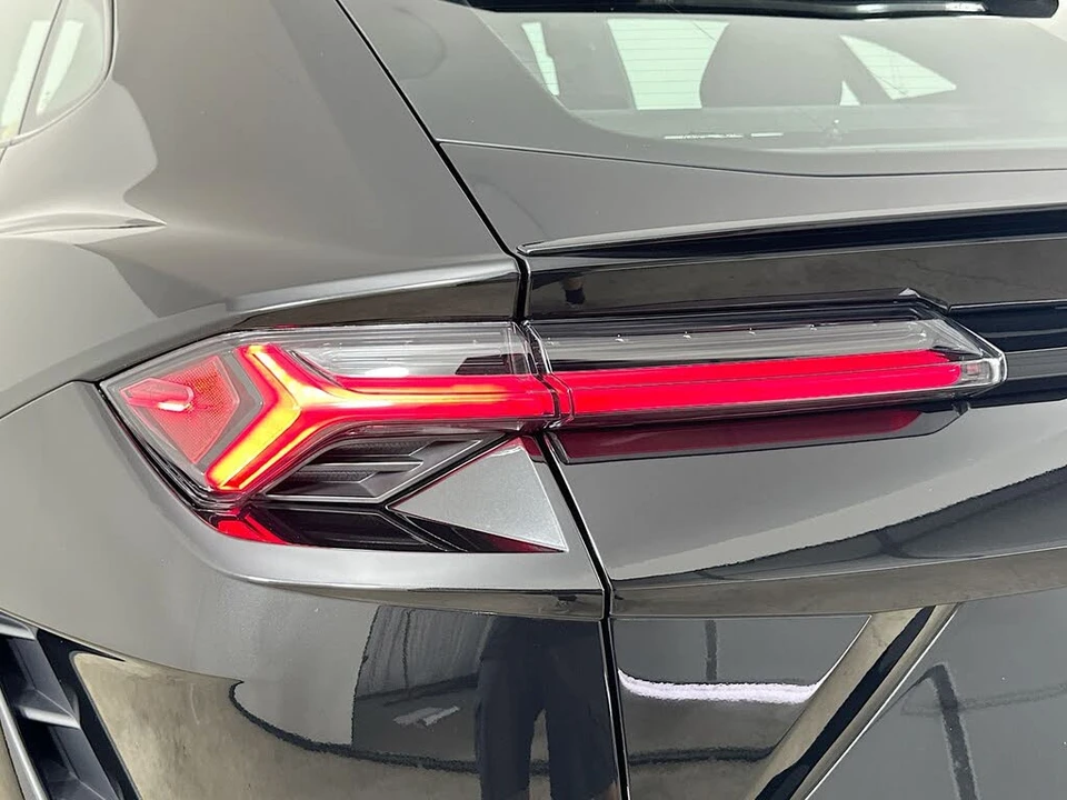 2024 Lamborghini Urus S - Image 13 of 31