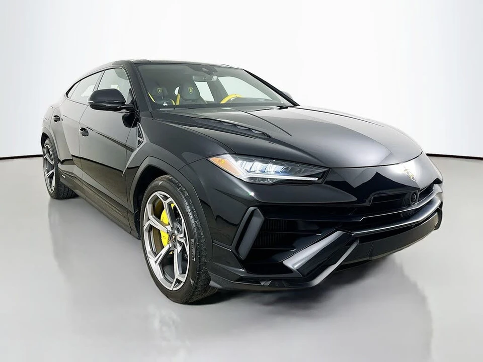 2024 Lamborghini Urus S - Image 3 of 31
