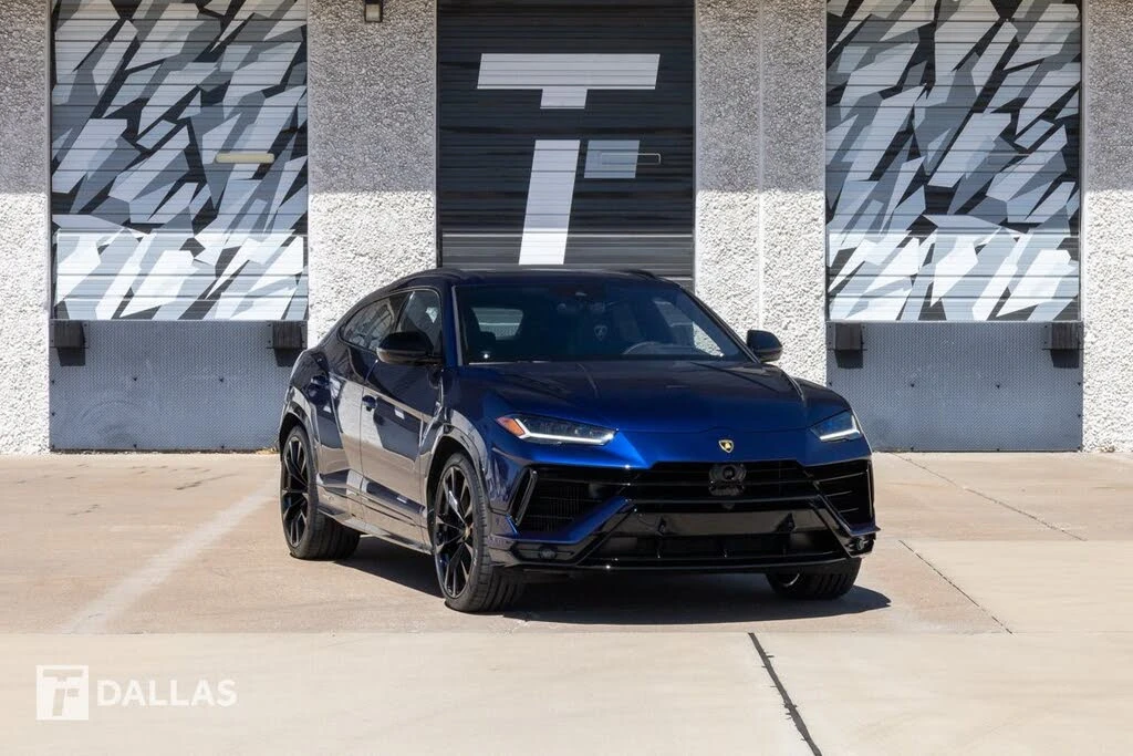 2024 Lamborghini Urus S - Image 2 of 31