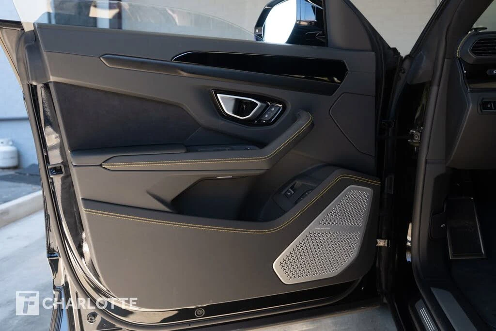 2024 Lamborghini Urus S - Image 18 of 31