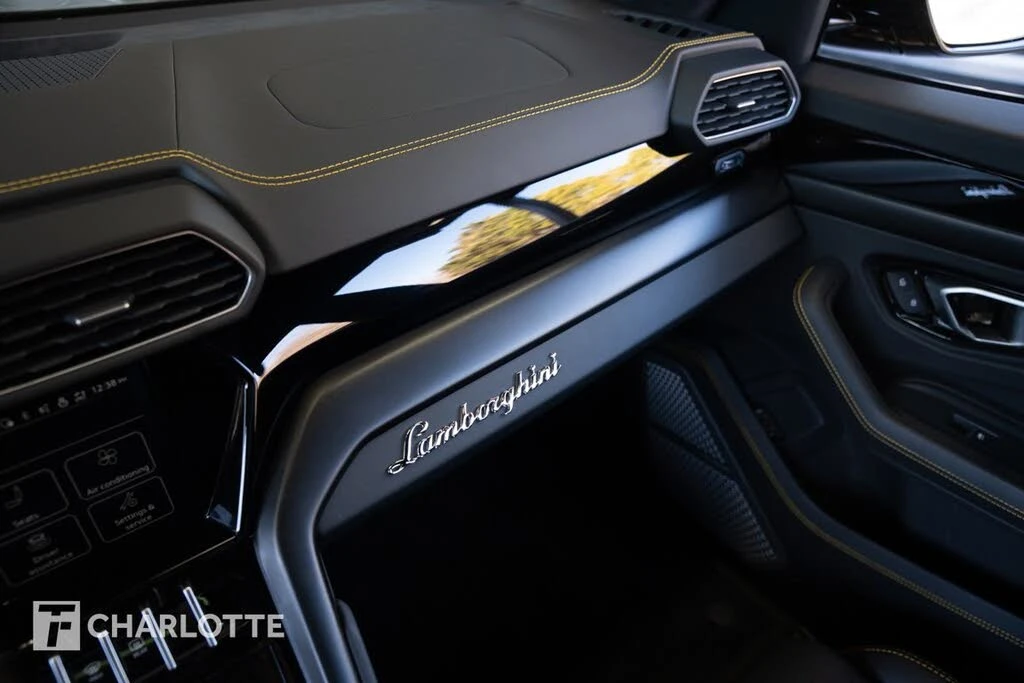 2024 Lamborghini Urus S - Image 28 of 31