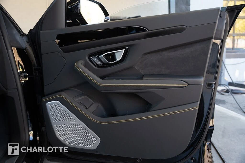 2024 Lamborghini Urus S - Image 29 of 31