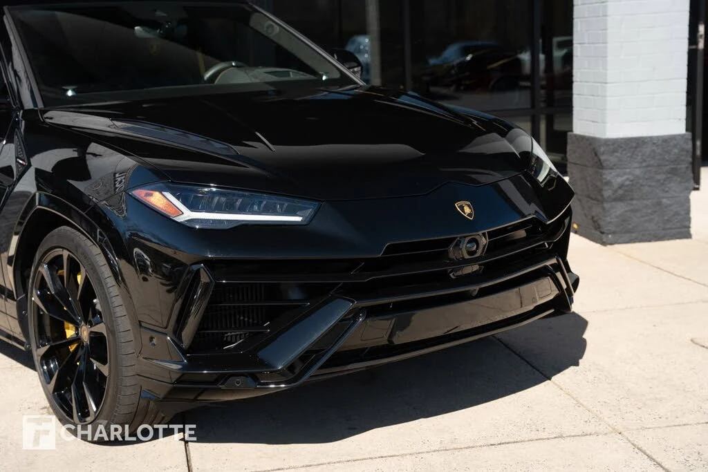 2024 Lamborghini Urus S - Image 2 of 31