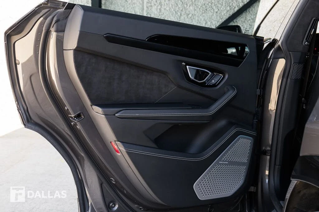 2024 Lamborghini Urus S - Image 30 of 31