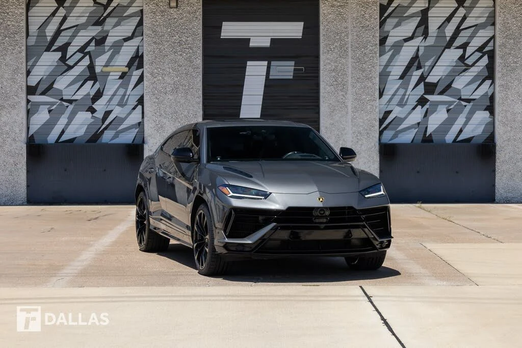 2024 Lamborghini Urus S - Image 2 of 31