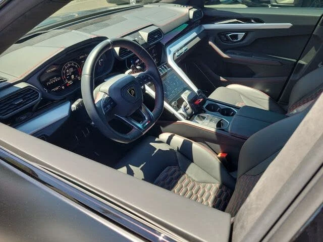 2024 Lamborghini Urus S - Image 3 of 31