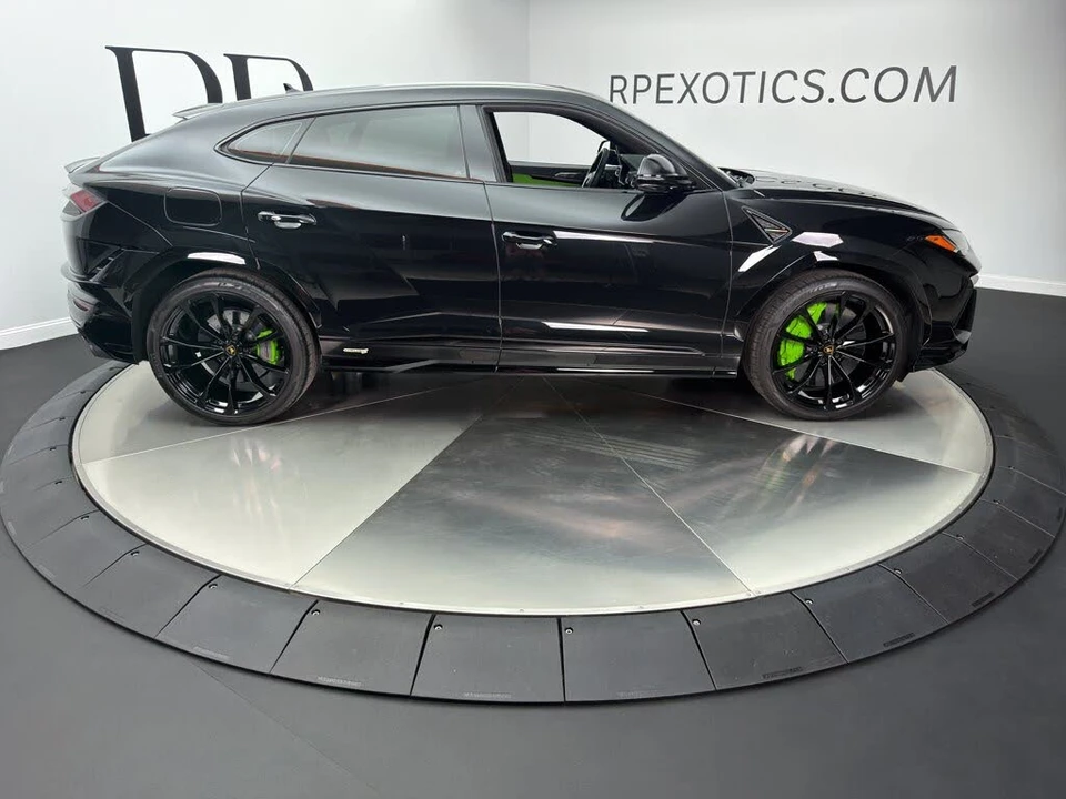 2024 Lamborghini Urus S - Image 7 of 26