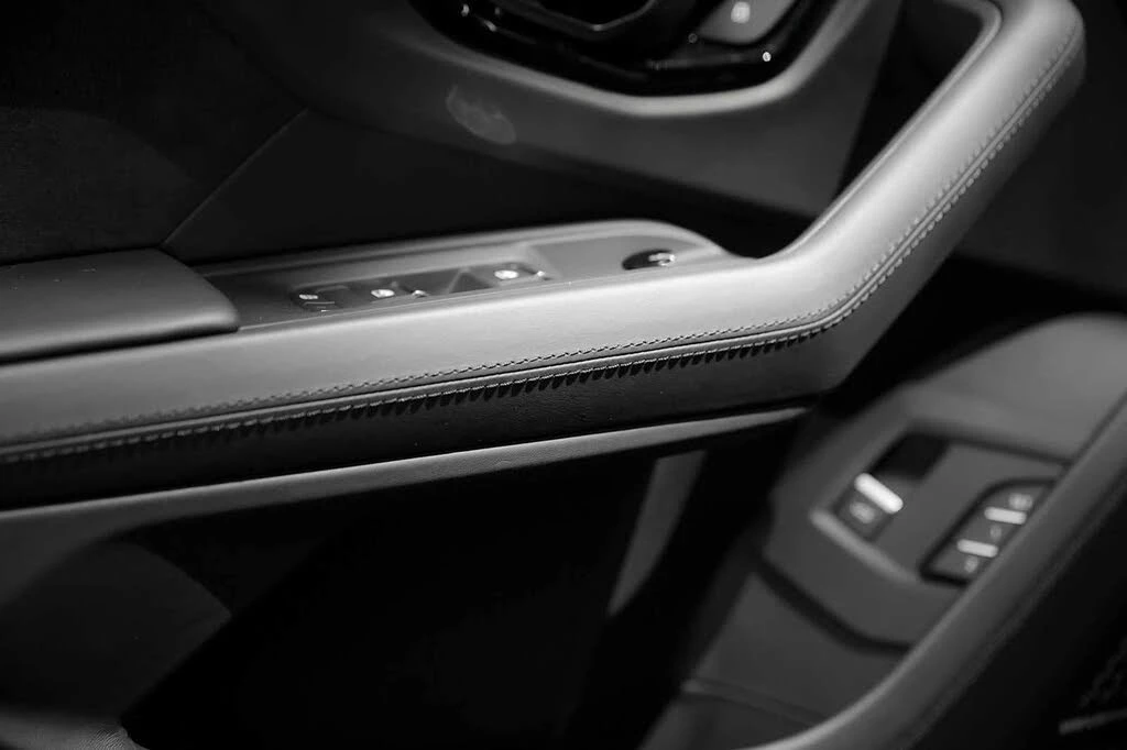 2024 Lamborghini Urus S - Image 25 of 31