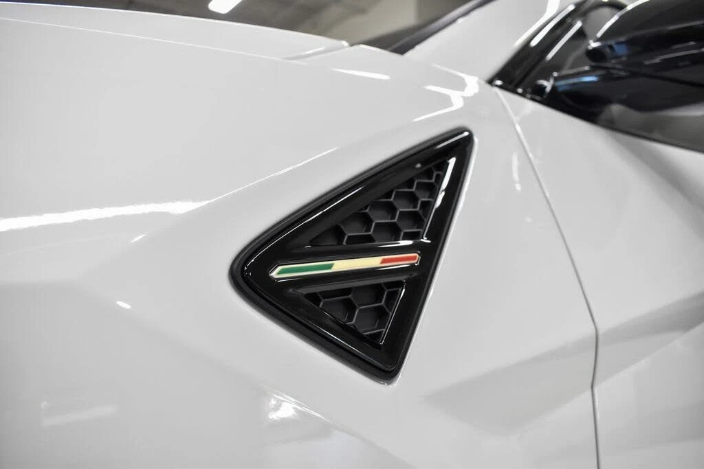 2024 Lamborghini Urus S - Image 13 of 31