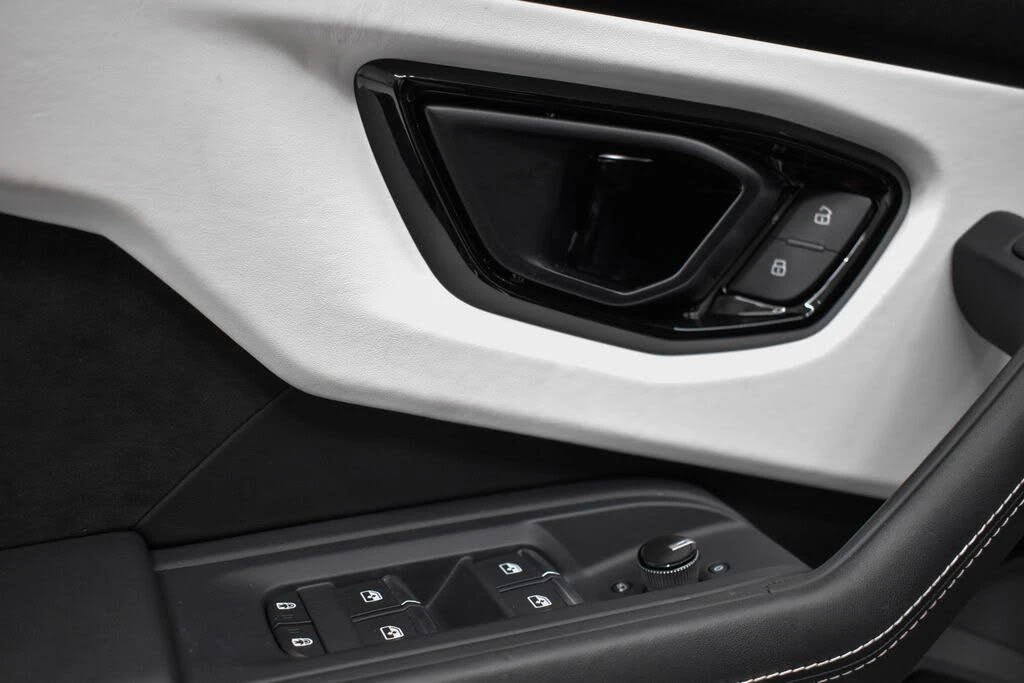 2024 Lamborghini Urus S - Image 18 of 31